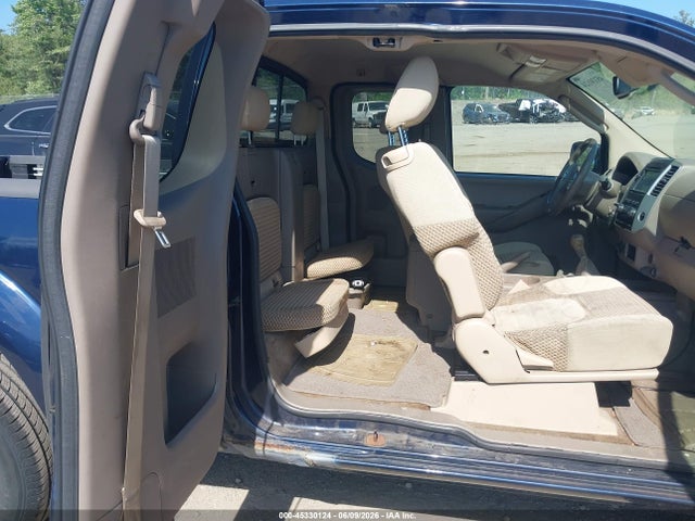 Nissan Frontier Sv