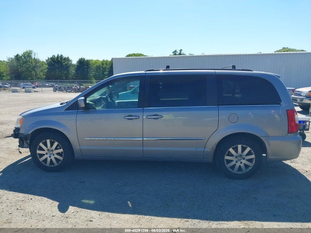 Chrysler Town & Country Touring
