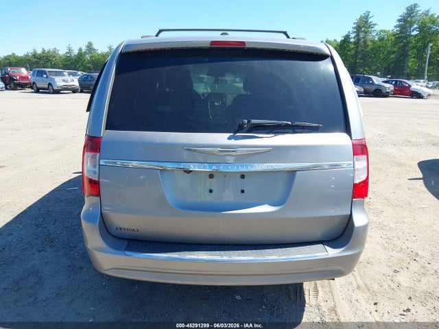 Chrysler Town & Country Touring