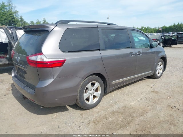 Toyota Sienna Le 8 Passenger