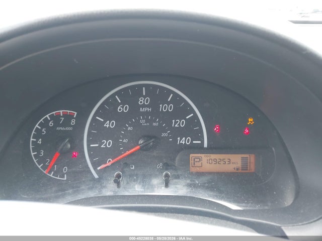 Nissan Versa 1.6 S+