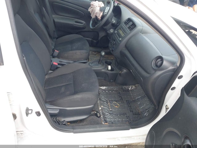 Nissan Versa 1.6 S+