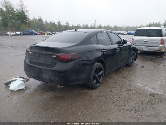 INFINITI Q70 3.7x
