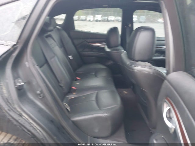INFINITI Q70 3.7x