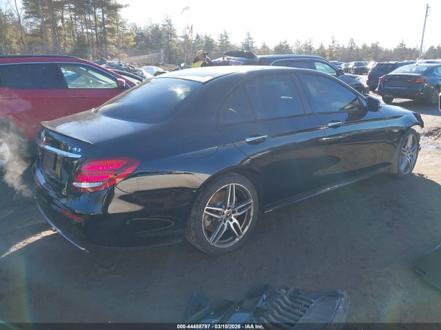 Mercedes-Benz E-Class 4matic