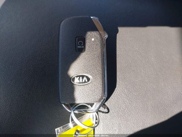 Kia K5 Lxs