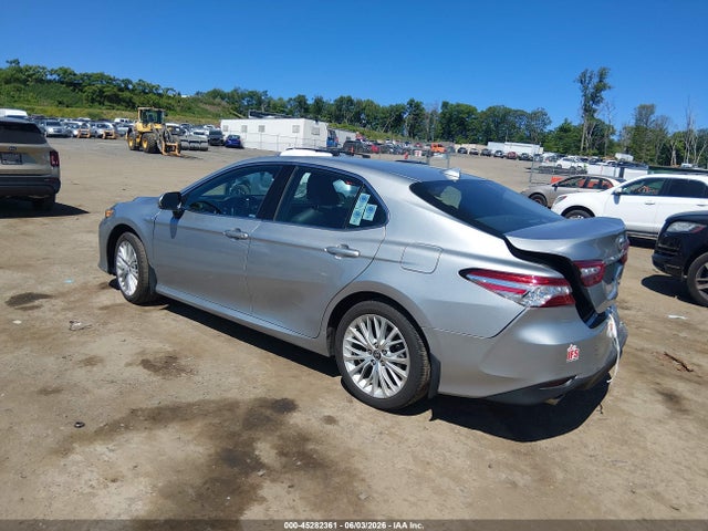 Toyota Camry Xle Hybrid