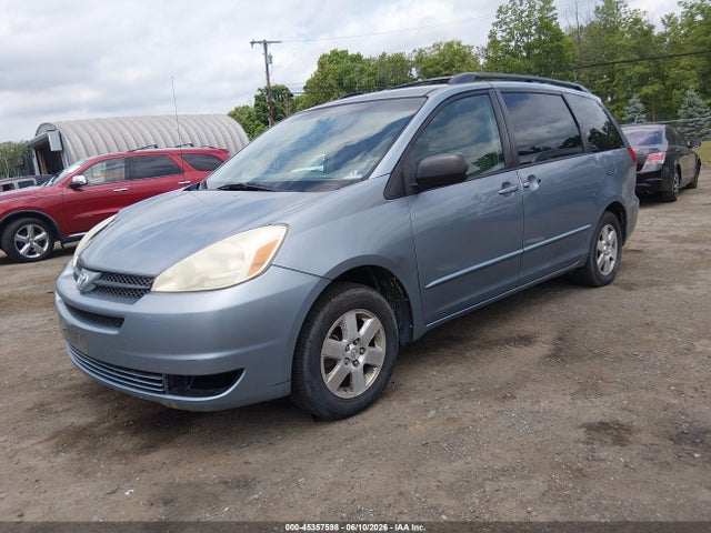 Toyota Sienna Le
