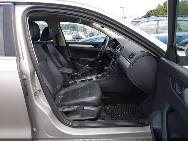 Volkswagen Passat 2.5l Se
