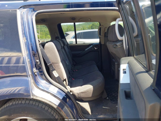 Nissan Pathfinder Se