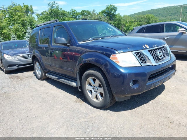 Nissan Pathfinder Se