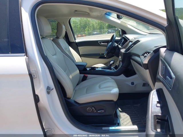 Ford Edge Titanium