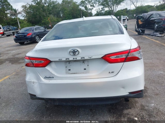 Toyota Camry Le