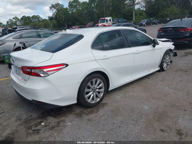 Toyota Camry Le