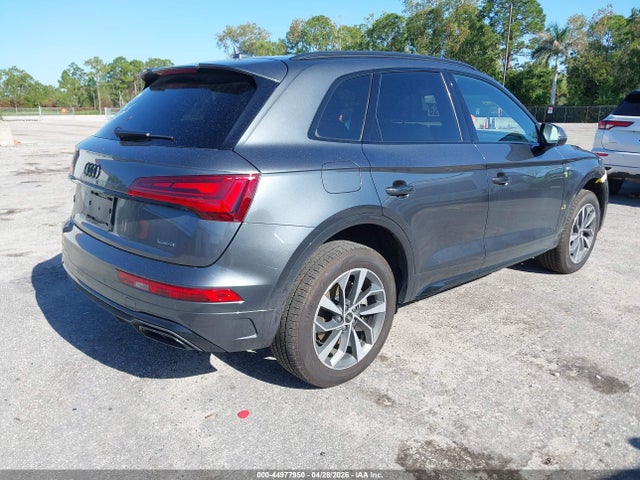 Audi Q5 Premium 45 Tfsi S Line Quattro