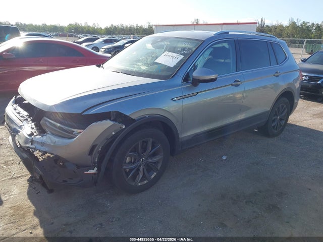 Volkswagen Tiguan 2.0t Se