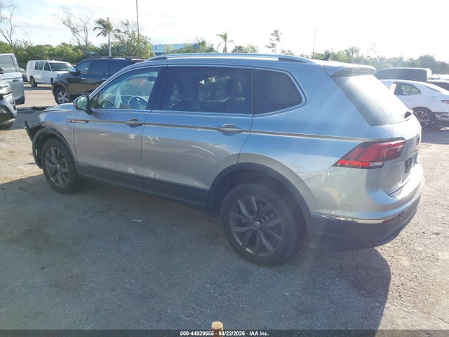 Volkswagen Tiguan 2.0t Se