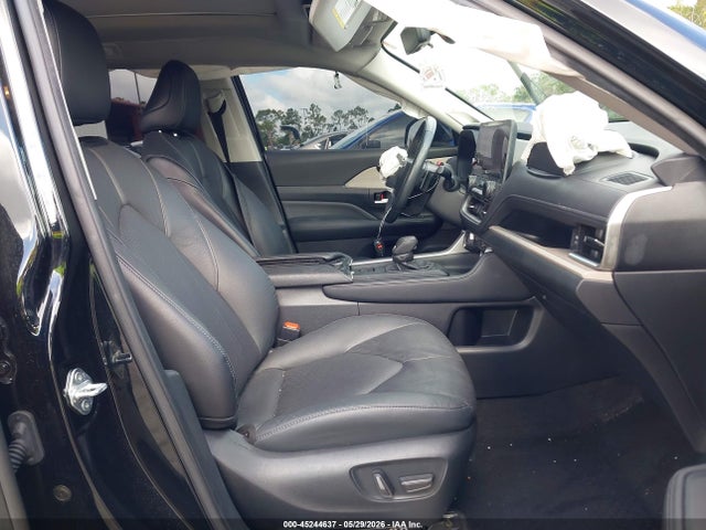 Toyota Grand Highlander Platinum
