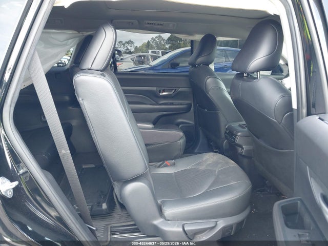 Toyota Grand Highlander Platinum