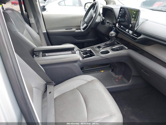 Toyota Sienna Limited