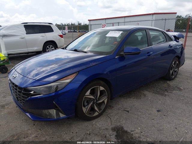 Hyundai ELANTRA Sel