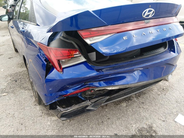 Hyundai ELANTRA Sel