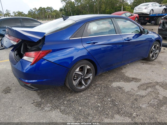 Hyundai ELANTRA Sel