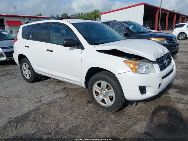 Salvage Toyota RAV4 Image