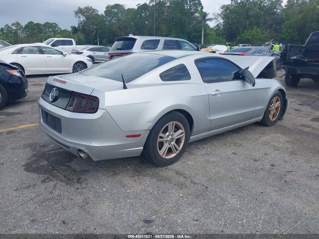 Ford Mustang V6