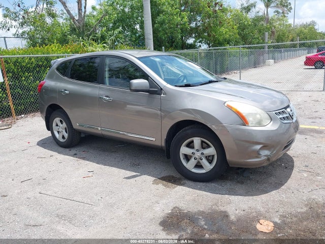 Salvage Nissan Rogue Image