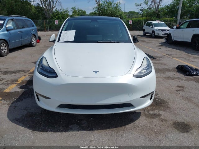 Tesla Model Y Long Range Dual Motor All-wheel Drive