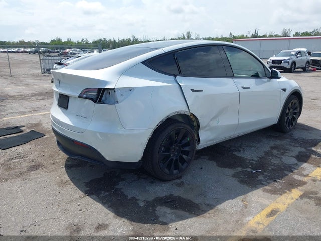Tesla Model Y Long Range Dual Motor All-wheel Drive