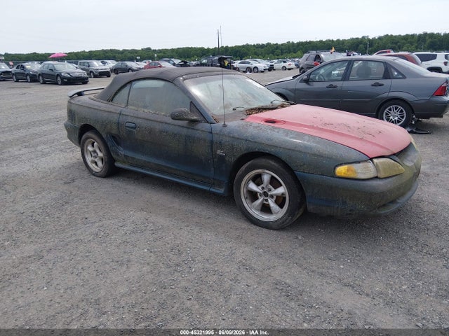 Salvage Ford Mustang Image