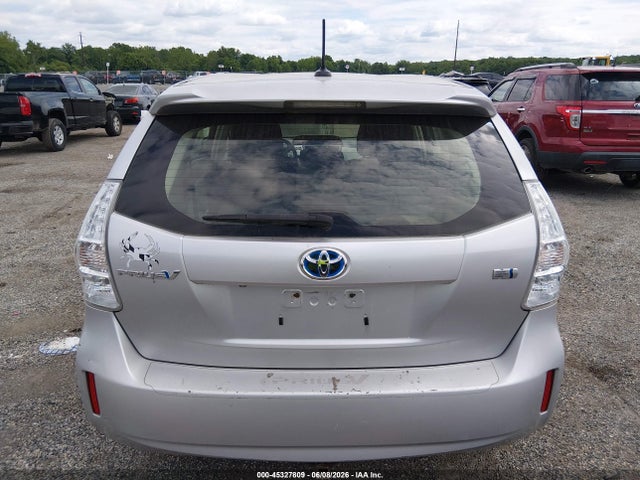 Toyota Prius v Three