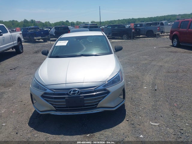 Hyundai ELANTRA Sel