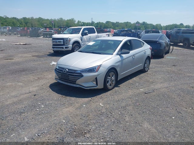 Hyundai ELANTRA Sel