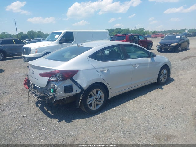 Hyundai ELANTRA Sel