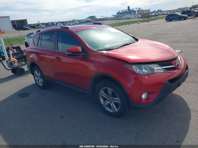 Salvage Toyota RAV4 Image