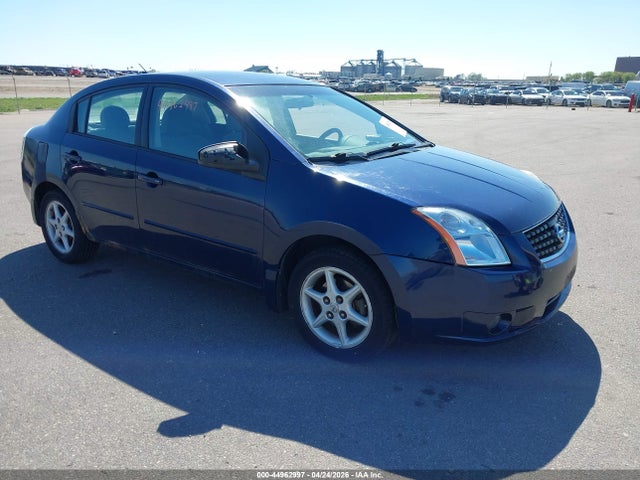 Salvage Nissan Sentra Image