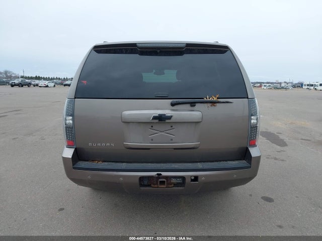 Chevrolet Suburban 1500 Lt