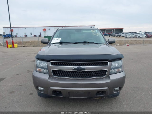 Chevrolet Suburban 1500 Lt