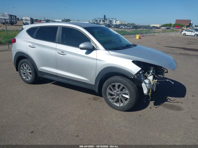 Salvage Hyundai TUCSON Image
