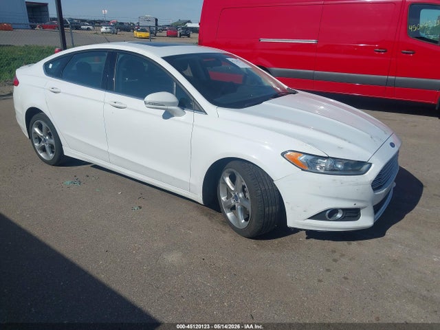 Salvage Ford Fusion Image