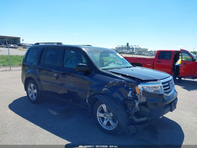 Salvage Honda Pilot Image