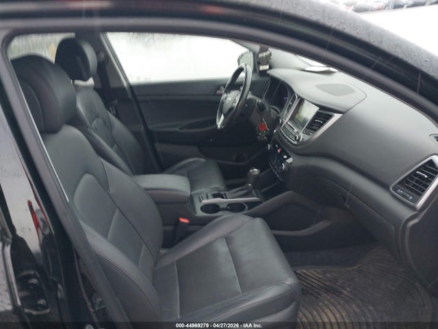 Hyundai TUCSON Se Plus