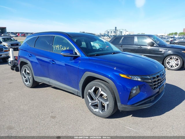 Salvage Hyundai TUCSON Image