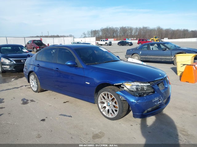 Salvage BMW 3 Series Image