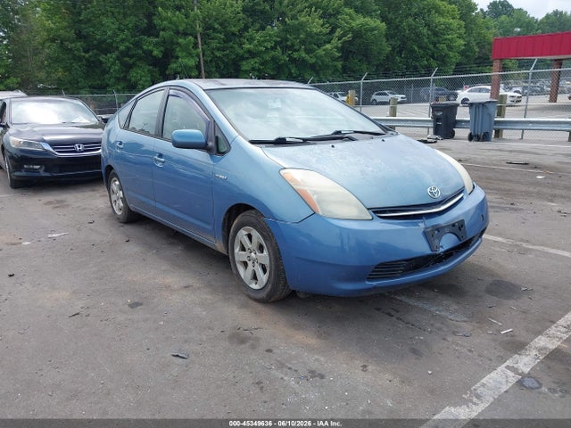 Salvage Toyota Prius Image