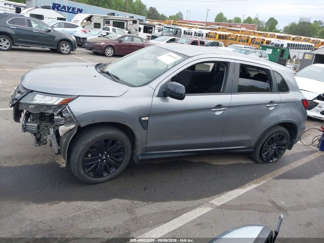 Mitsubishi Outlander 2.0 Le Awc