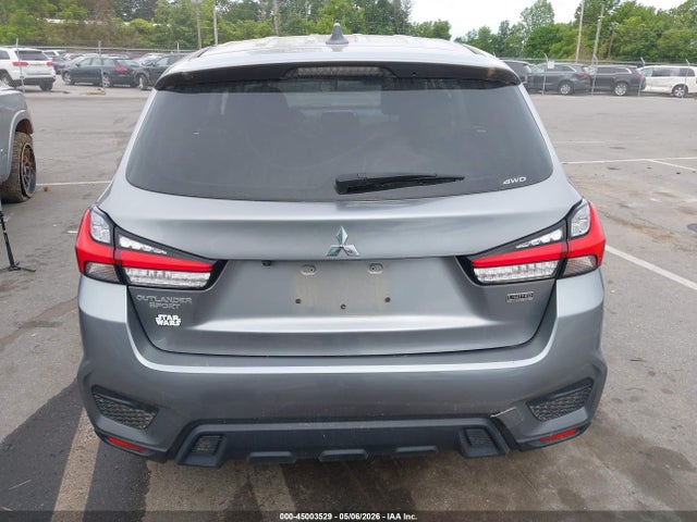 Mitsubishi Outlander 2.0 Le Awc
